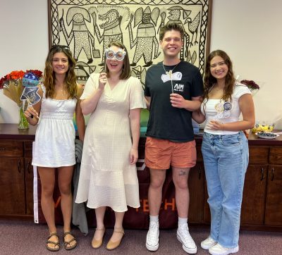 Peer advisors